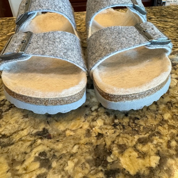 Birkenstock Size 37 Light Gray Arizona Happy Lamb Sandal - Picture 4 of 6